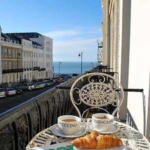 https://portland-place.brighton-hotels-england.com